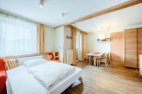 Harmls Aparthotel