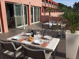 The Originals City, Le Mas de Grille