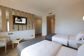 Usta Park Hotel
