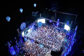 ROBINSON ÇAMYUVA Adults Only- All Inclusive