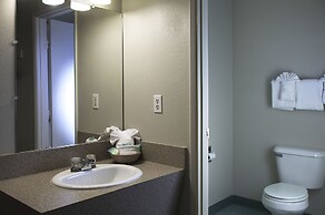 Aladdin Inn & Suites