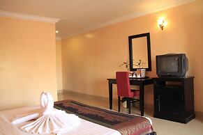 Mekong Angkor Palace Hotel