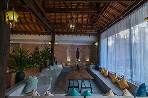 Mekong Angkor Palace Hotel