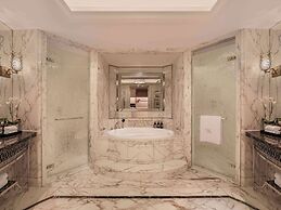 Waldorf Astoria Shanghai on the Bund
