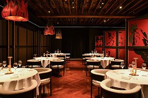 Waldorf Astoria Shanghai on the Bund