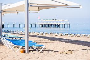 ROBINSON PAMFILYA - All Inclusive