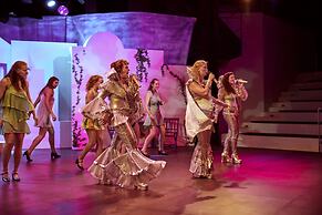 ROBINSON PAMFILYA - All Inclusive