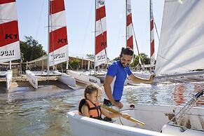 ROBINSON PAMFILYA - All Inclusive