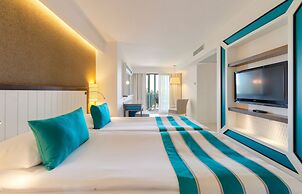 ROBINSON PAMFILYA - All Inclusive