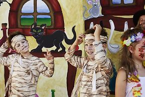 ROBINSON PAMFILYA - All Inclusive