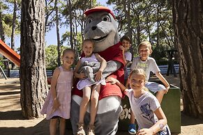 ROBINSON PAMFILYA - All Inclusive