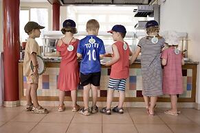 ROBINSON PAMFILYA - All Inclusive