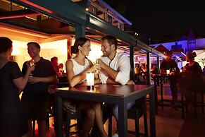 ROBINSON PAMFILYA - All Inclusive