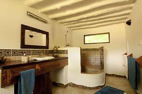 Kinasi Lodge