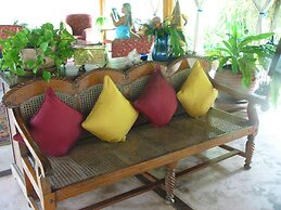 Kinasi Lodge