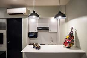 AR Suites Fontana Bay