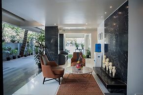 AR Suites Fontana Bay