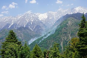 WelcomHeritage Grace Hotel