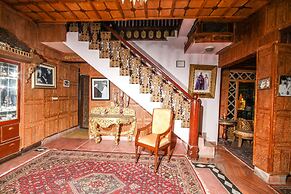 WelcomHeritage Grace Hotel