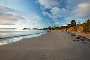 Swansea Beach Chalets