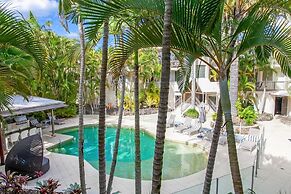 Noosa Tropicana