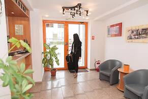 Plus Hotel