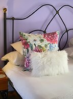 Rothman Manor Guest House