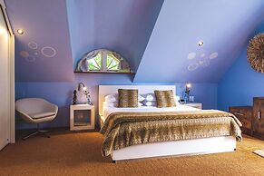 Rothman Manor Guest House