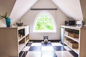 Rothman Manor Guest House