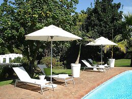 Rothman Manor Guest House