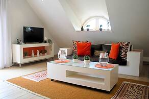 Rothman Manor Guest House