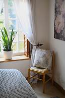 Rothman Manor Guest House