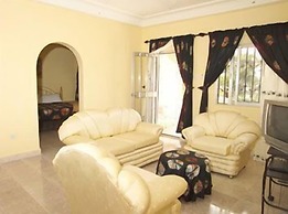 Golden Beach Hotel