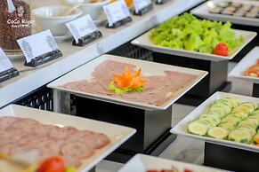 Hoi An Coco River Resort & Spa