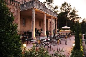 Sikyon Coast Hotel & Resort