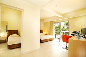 Sikyon Coast Hotel & Resort