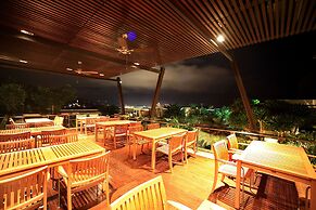 Wyndham Sea Pearl Resort Phuket