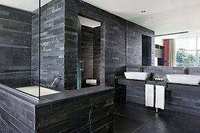 Sheraton Milan Malpensa Airport Hotel & Conference Center