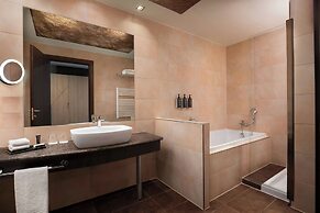 Sheraton Milan Malpensa Airport Hotel & Conference Center