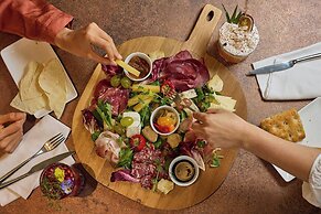 Sheraton Milan Malpensa Airport Hotel & Conference Center