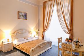 George Hotel