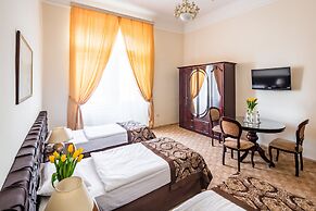 George Hotel
