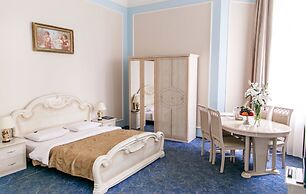 George Hotel
