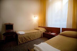 George Hotel