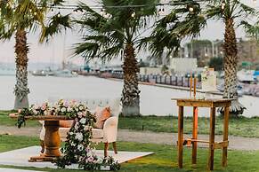 Hotel Indigo La Paz Puerta Cortes by IHG