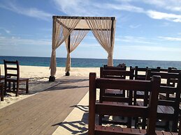 Hotel Indigo La Paz Puerta Cortes by IHG