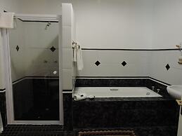 Adley House Guesthouse