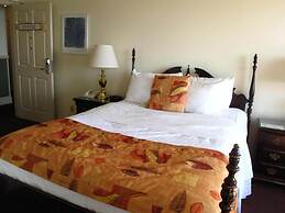 Brigantine Inn & Suites