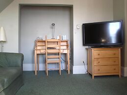 Brigantine Inn & Suites