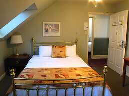 Brigantine Inn & Suites